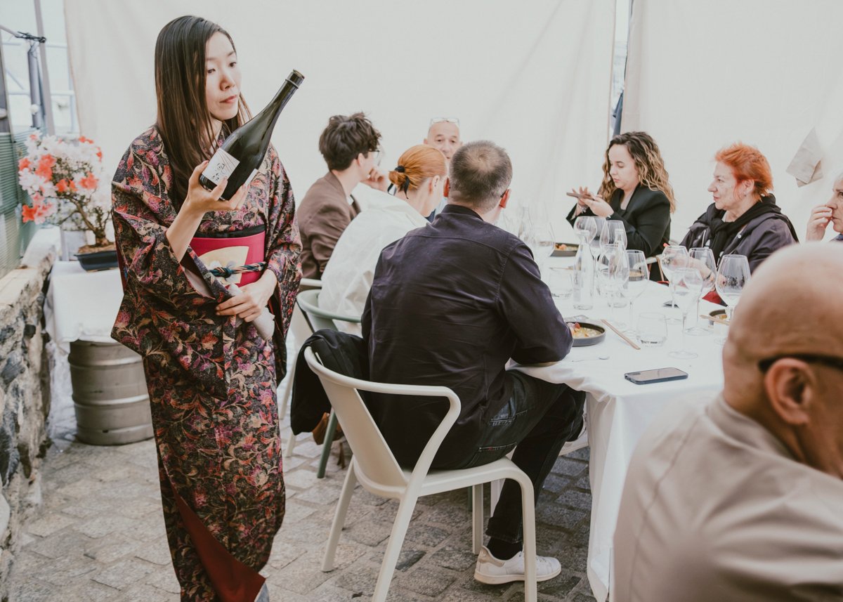 Eskura, cocina japonesa, y Jauregibarria, menú gastronómico de caza diseñado con delicadeza para los amantes de la cocina cinegética, reciben a Mayuko, embajadora del sake