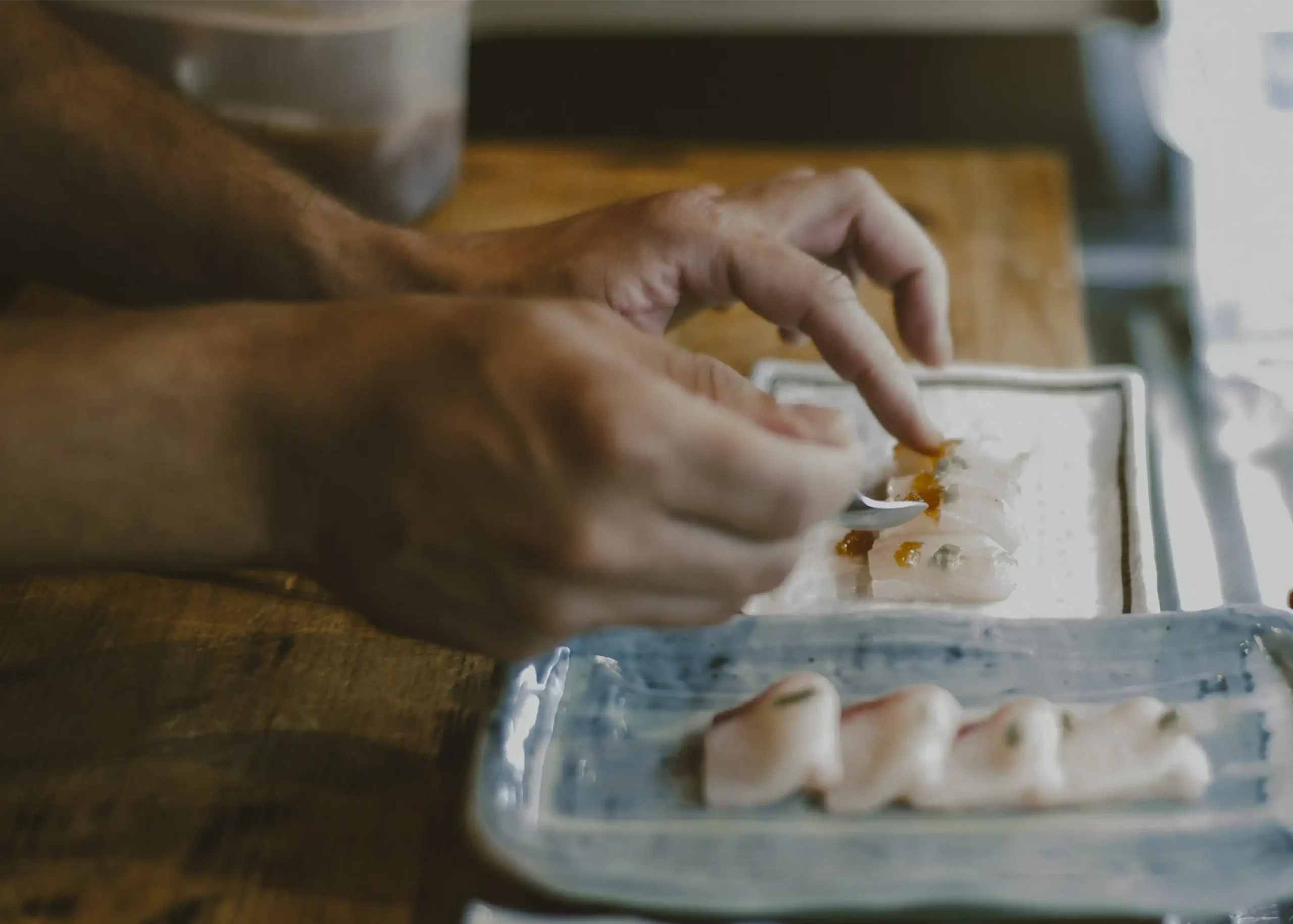 cocina japonesa más tradicional en el Puerto de Bermeo. Una barra y cinco comensale